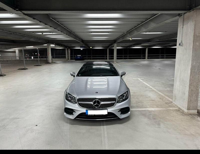 Silber Gebraucht 2018 Mercedes 220 AMG Coupé | 31.999 € (Etwas zu teuer) - Bild 1/4