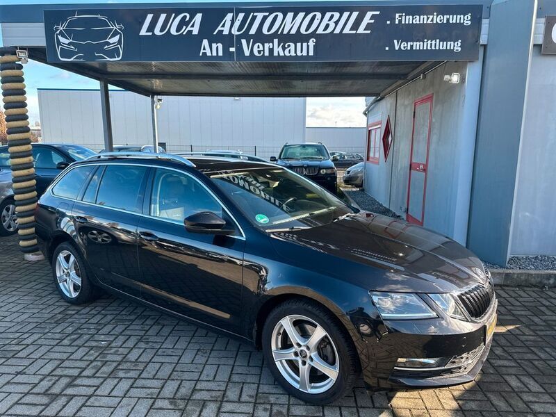 Schwarz Gebraucht 2017 Skoda Octavia LAURIN & KLEMENT Kombi | 16.999 € (Fairer Preis) - Bild 1/4