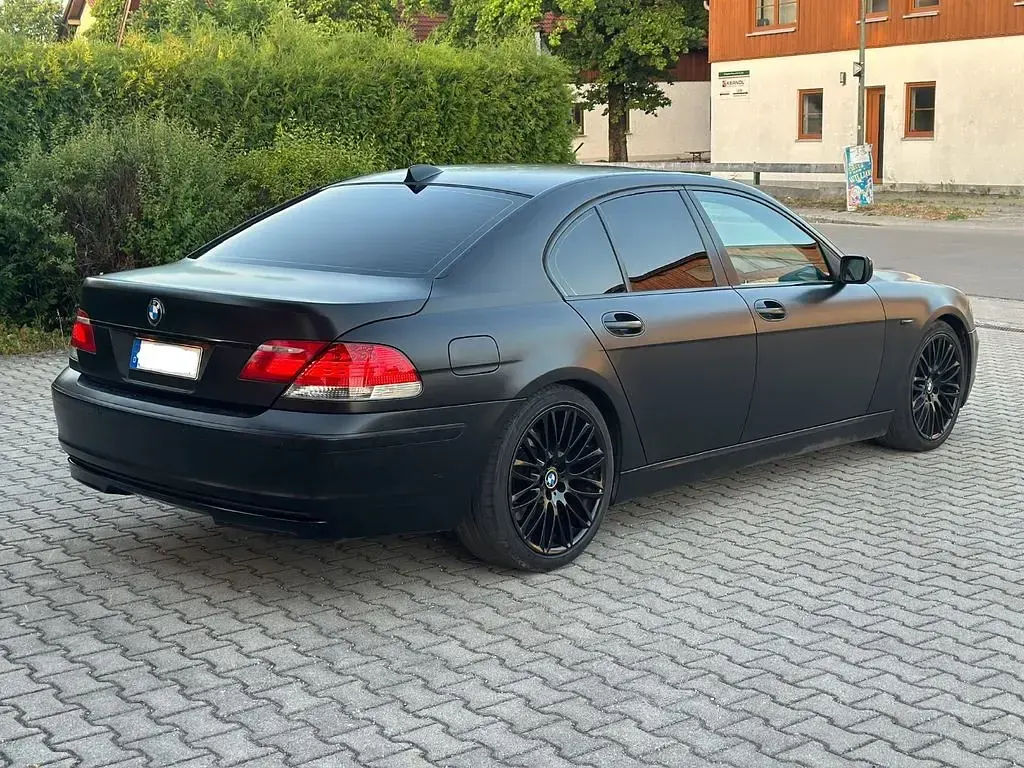 Second-hand BMW 740 Performance 306 CP (225 kW) 2009 Negru Berlinǎ