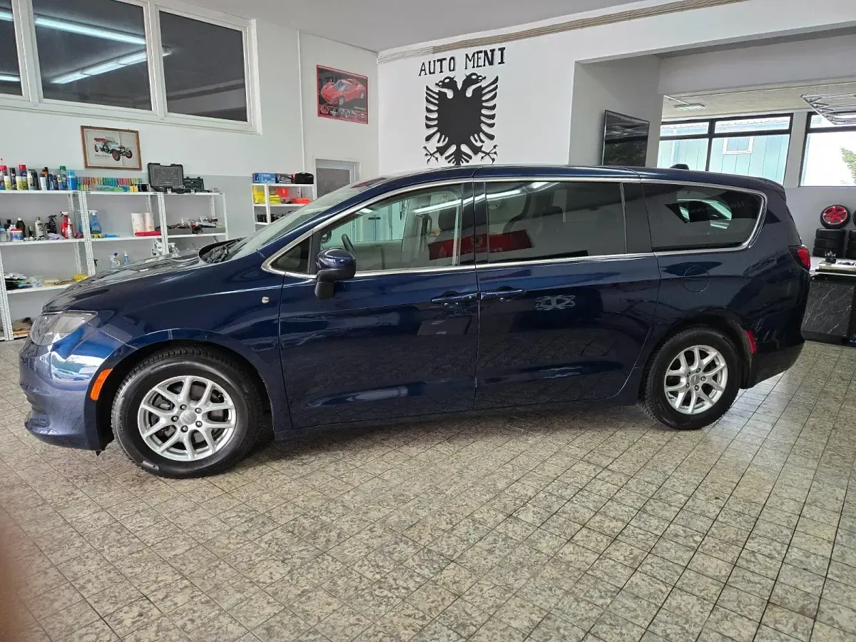 Gebraucht Chrysler Pacifica 291 PS (214 kW) 2017 Van / Kleinbus