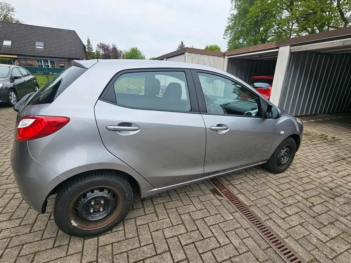 Brugt Mazda 2 86 HK (63 kW) 2009 Grå Hatchback