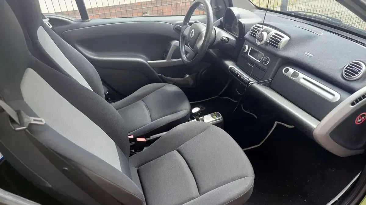 Gebraucht Smart ForTwo Coupé Pure 61 PS (44 kW) 2010 Grün Coupé