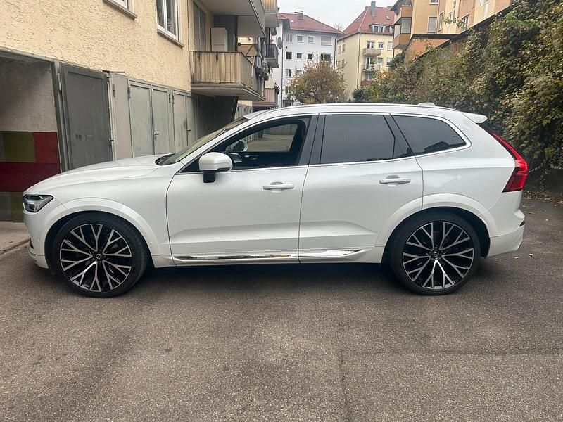 Weiß Gebraucht 2018 Volvo XC60 SUV | 33.400 € (Teuer) - Bild 1/4