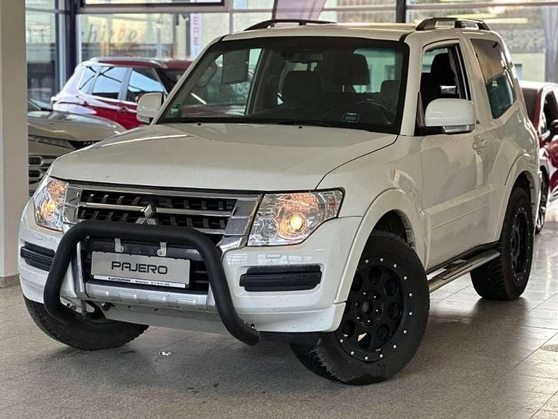 Andenweiß Gebraucht 2018 Mitsubishi Pajero Edition SUV | 33.000 € (Guter Preis) - Bild 1/4