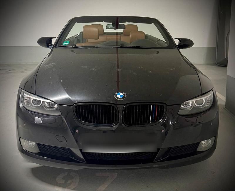 Gebraucht BMW 320 Cabriolet 170 PS (125 kW) 2007 Schwarz Cabrio