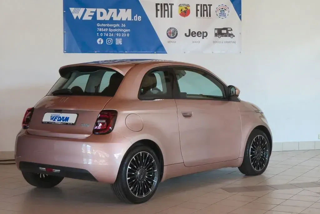 Gebraucht Fiat 500e Icon 86 kW (118 PS) 2022 Rot Limousine