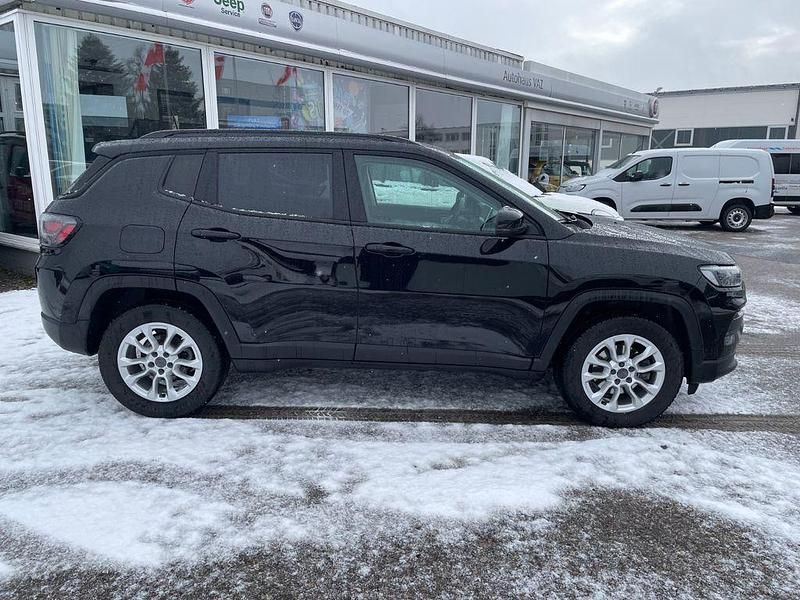 Gebraucht Jeep Compass 131 PS (96 kW) 2023 Schwarz SUV