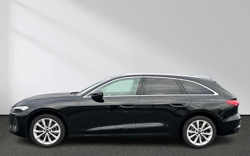 Gebraucht Audi A5 Sport 150 PS (110 kW) 2025 Mythosschwarz Coupé