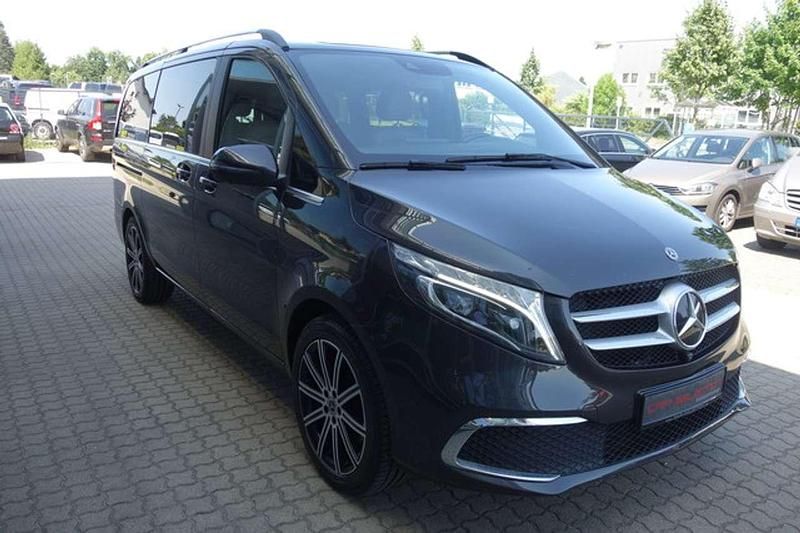 Gebraucht Mercedes V300 Avantgarde 237 PS (174 kW) 2020 Graphitgrau Van / Kleinbus