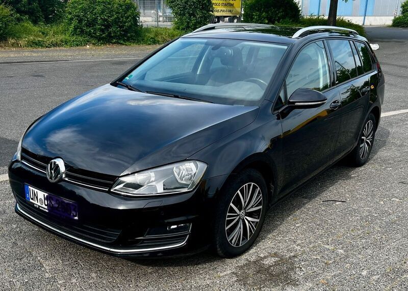 Schwarz Gebraucht 2016 VW Golf VII Allstar Kombi | 9.200 € (Guter Preis) - Bild 1/4