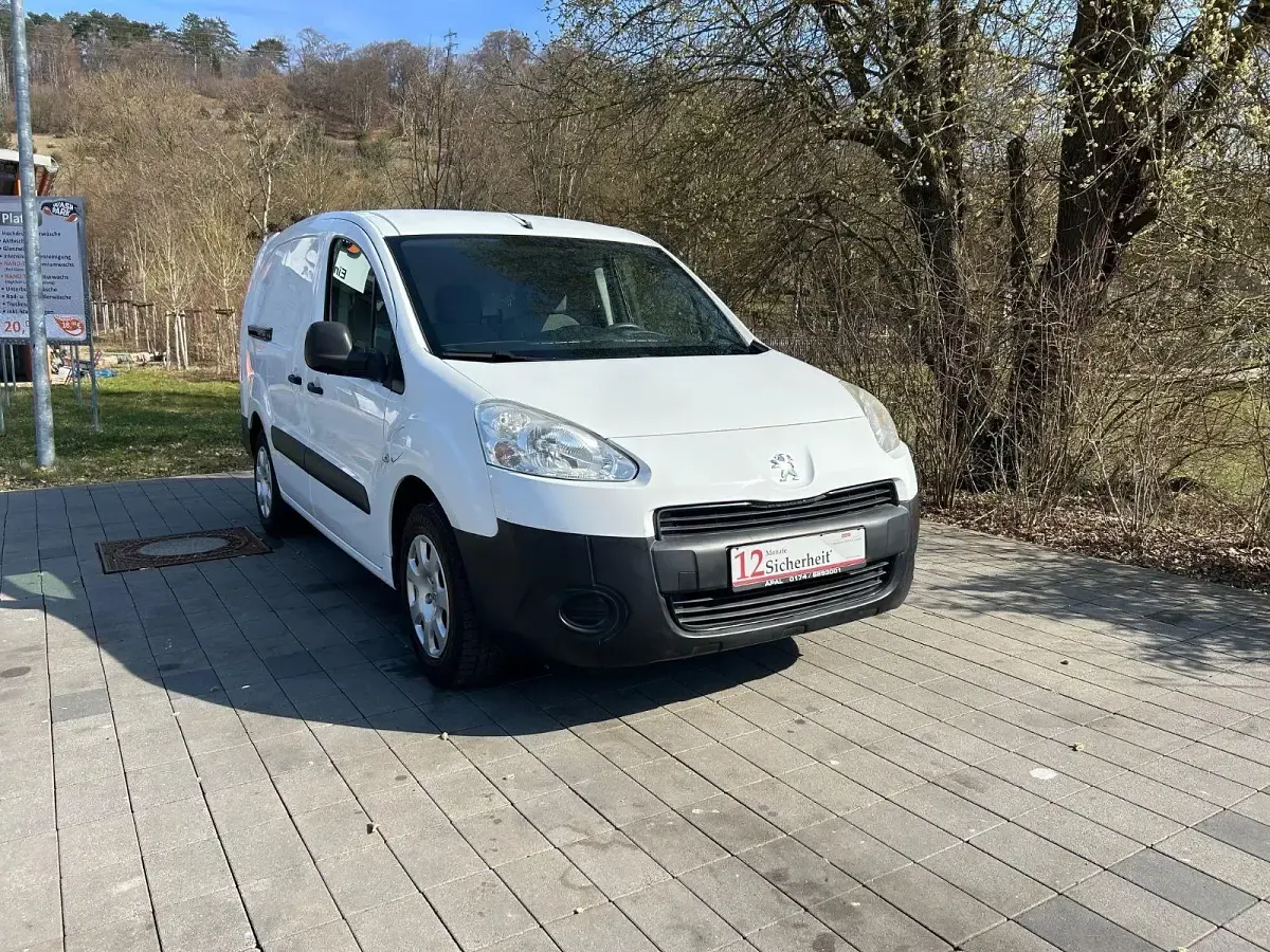 Gebraucht Peugeot Partner 49 kW (67 PS) 2015 Blanc banquise Van / Kleinbus