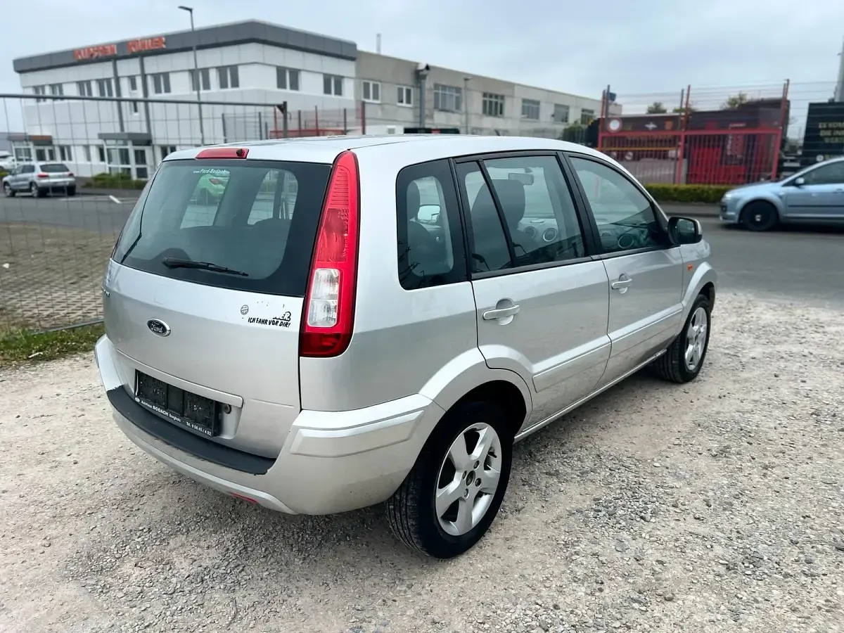 Second-hand Ford Fusion 2010 Hatchback