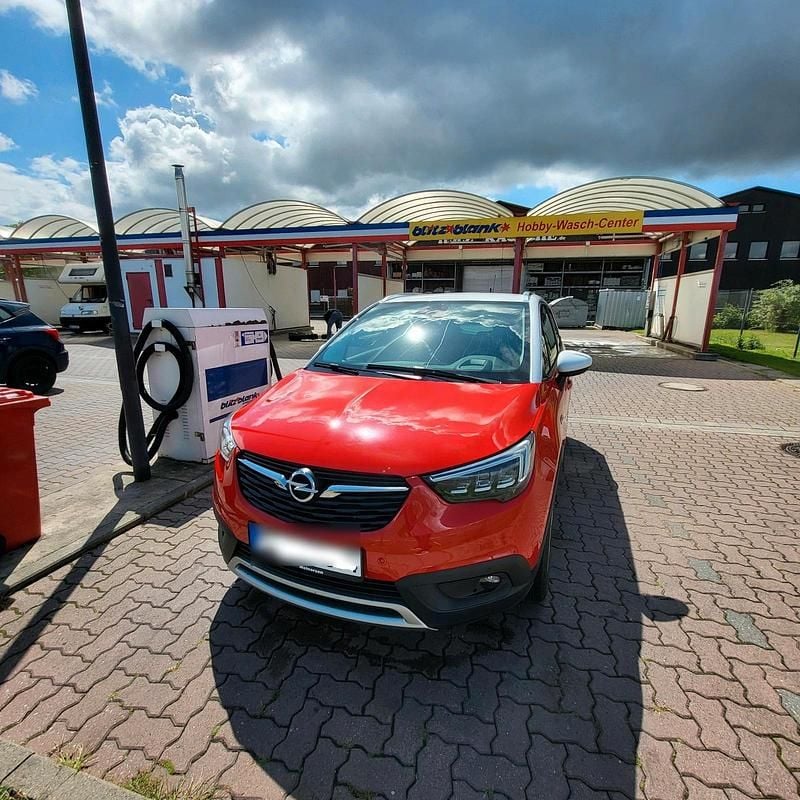 Rot Gebraucht 2017 Opel Crossland X Innovation SUV | 10.999 € (Fairer Preis) - Bild 1/4