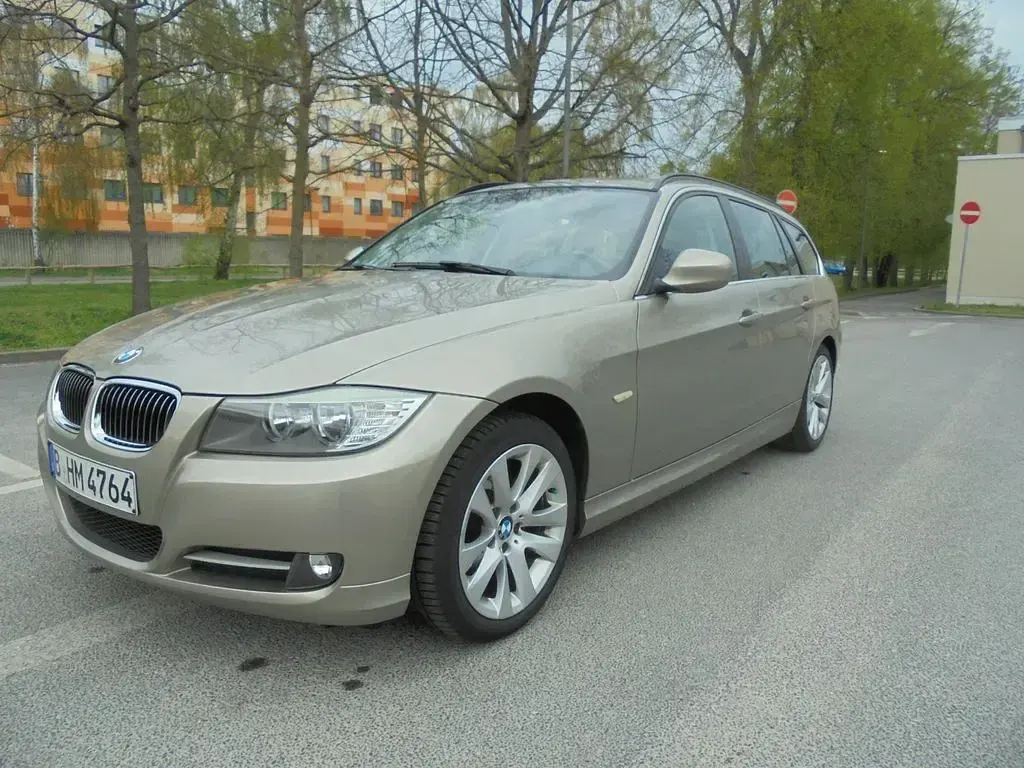Gebraucht BMW 318 143 PS (105 kW) 2012 Kombi