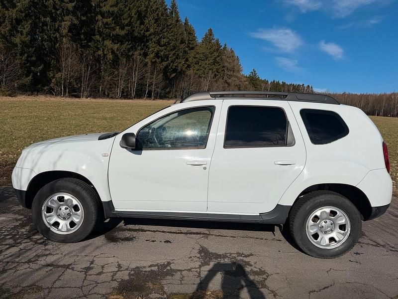 Gebraucht Dacia Duster 105 PS (77 kW) 2010 Weiß SUV