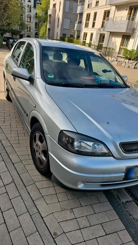 Second-hand Opel Astra 105 CP (77 kW) 1999 Gri Hatchback
