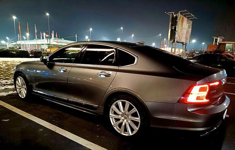 Gebraucht Volvo S90 Inscription 250 PS (183 kW) 2018 Grau Limousine