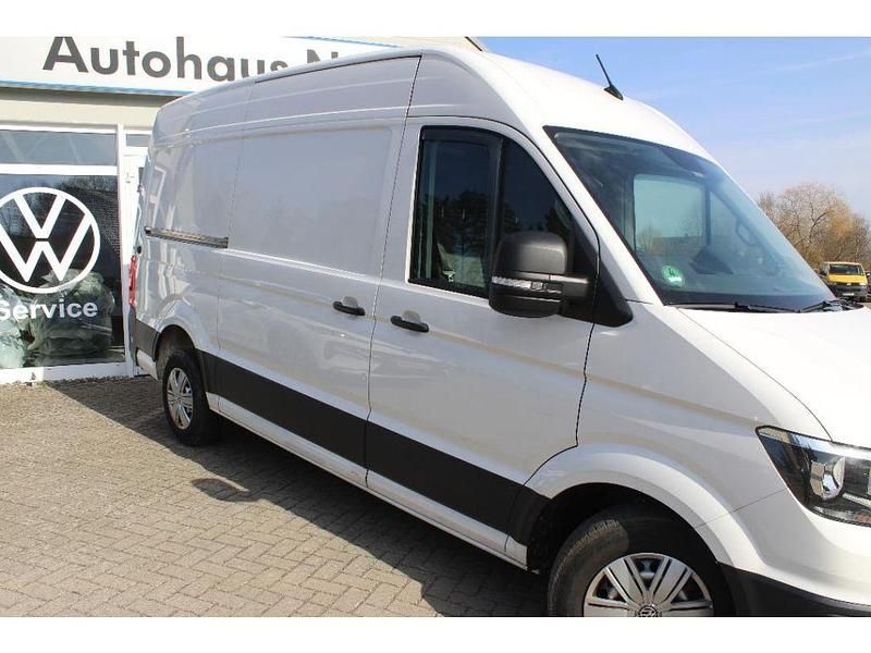 Gebraucht VW Crafter 140 PS (102 kW) 2018 Candyweiß Van