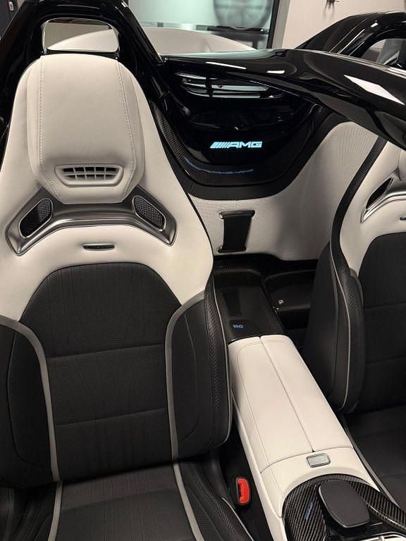 Neu Mercedes 250 AMG 585 PS (430 kW) 2025 Silber Cabrio