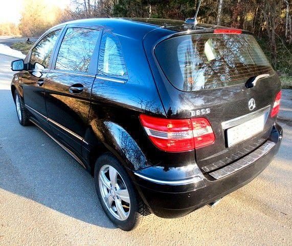 Gebraucht Mercedes B200 136 PS (100 kW) 2010 Schwarz Van / Kleinbus