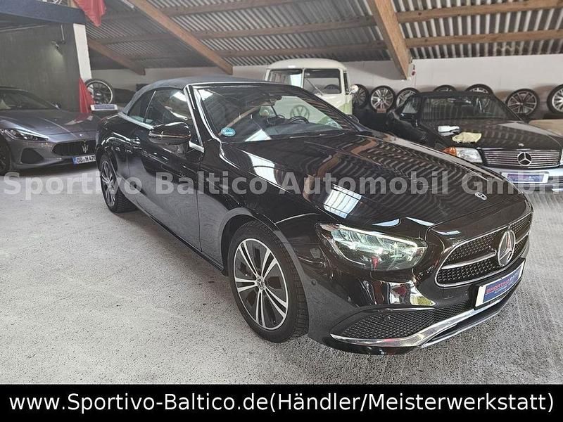 Gebraucht Mercedes E400 330 PS (242 kW) 2020 Schwarz Cabrio