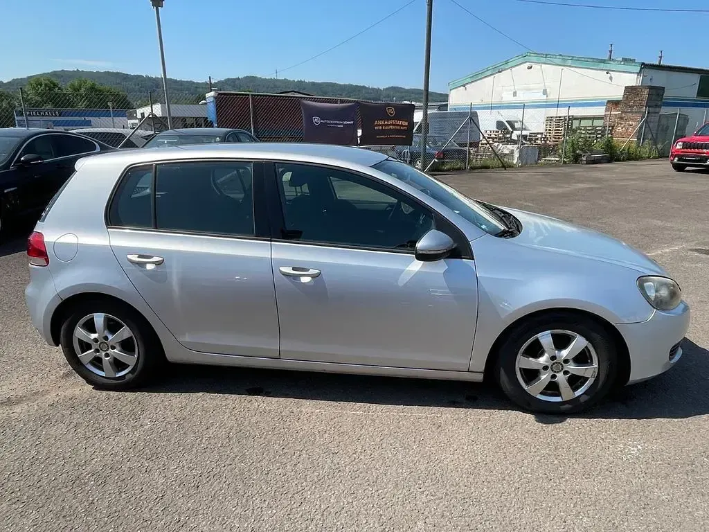 Gebraucht VW Golf VI Trendline 80 PS (58 kW) 2009 Silber Kleinwagen