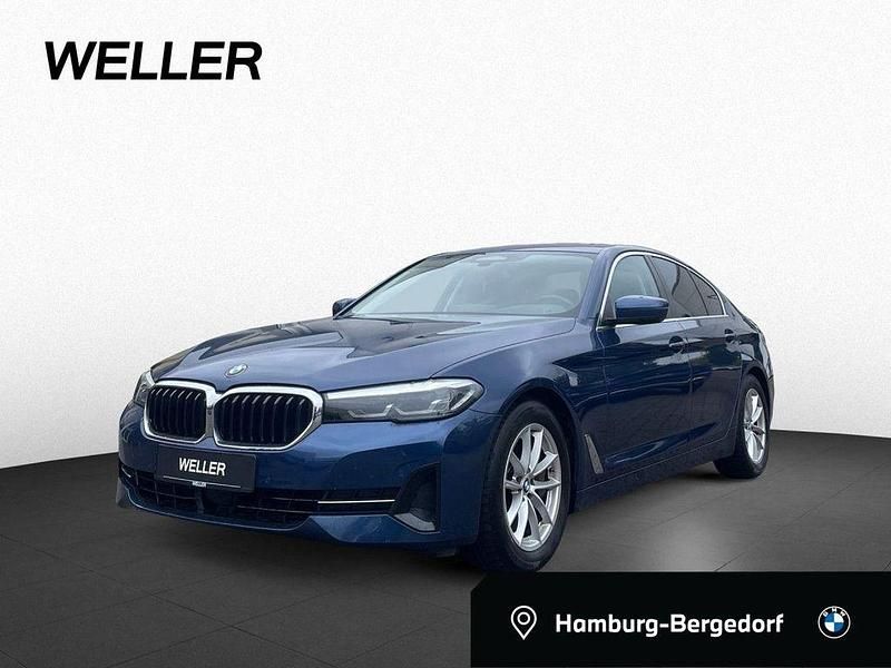 Blau Gebraucht 2021 BMW 530 Comfort Edition Limousine | 36.490 € (Guter Preis) - Bild 1/4