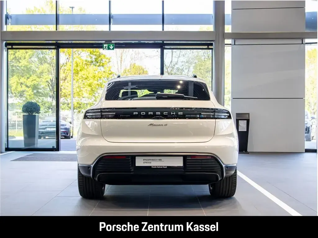Gebraucht Porsche Macan 300 kW (408 PS) 2025 Weiss SUV