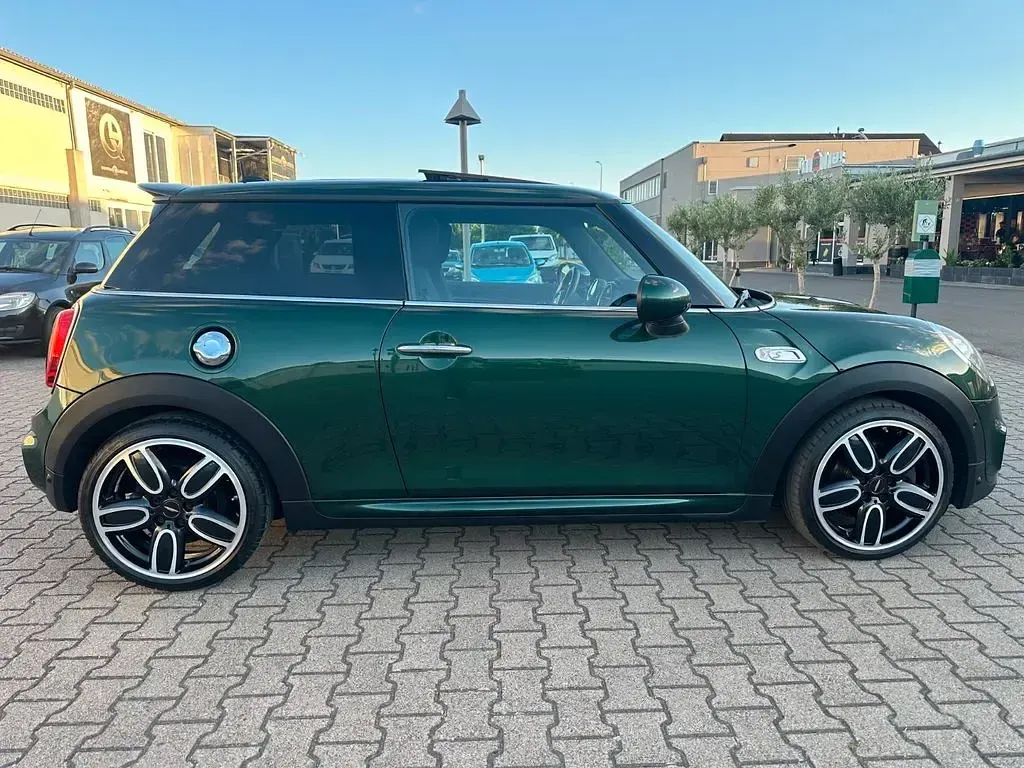 Gebraucht Mini John Cooper Works 192 PS (141 kW) 2018 Grün Kleinwagen