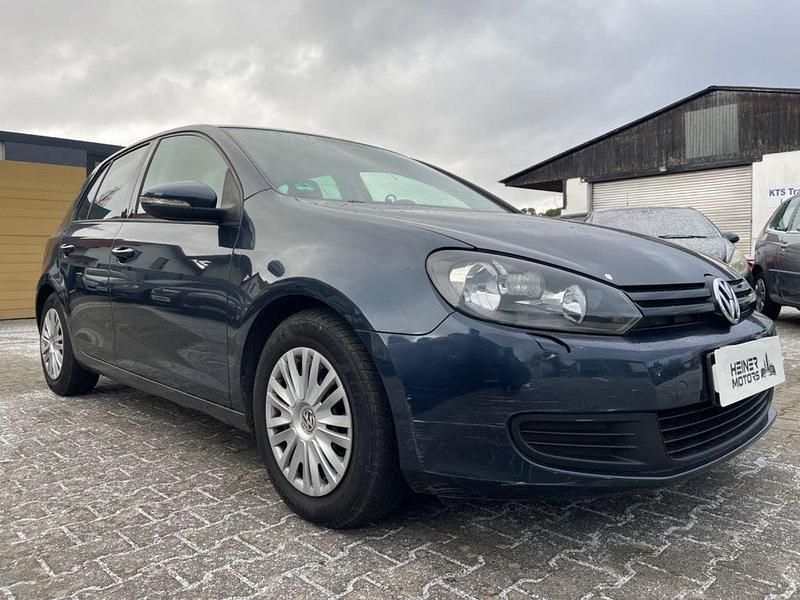 Gebraucht VW Golf VI Trendline 105 PS (77 kW) 2010 Blau Kleinwagen