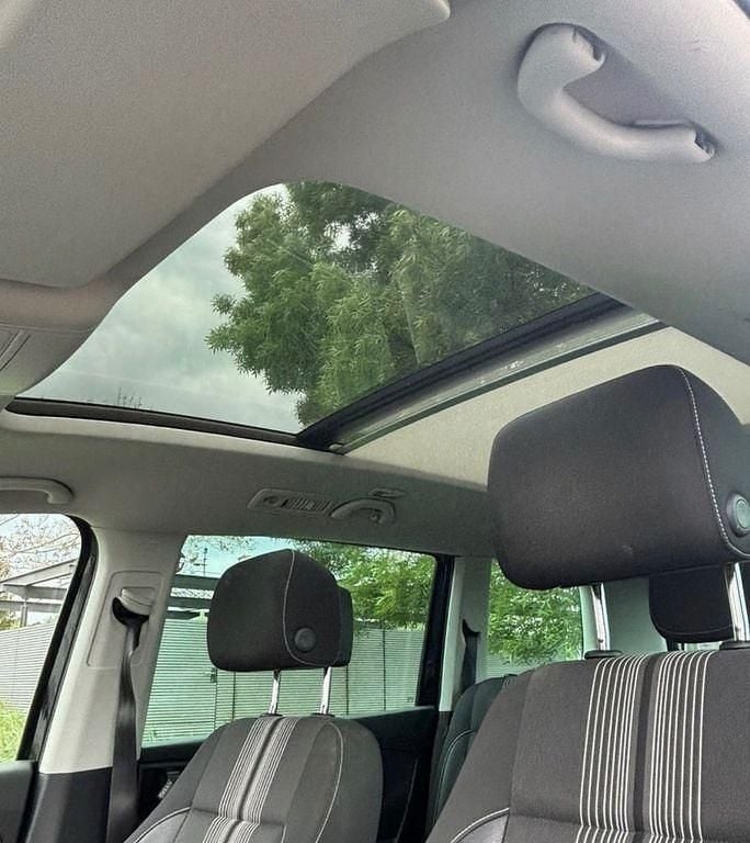 Second-hand VW Sharan 177 CP (130 kW) 2015 Negru Monovolum