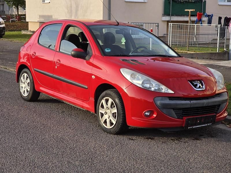 Rot Gebraucht 2008 Peugeot 206 Kleinwagen | 1.100 € (Fairer Preis) - Bild 1/4