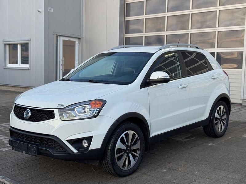 Weiß Gebraucht 2015 Ssangyong (KGM) Korando SUV | 4.990 € (Fairer Preis) - Bild 1/4