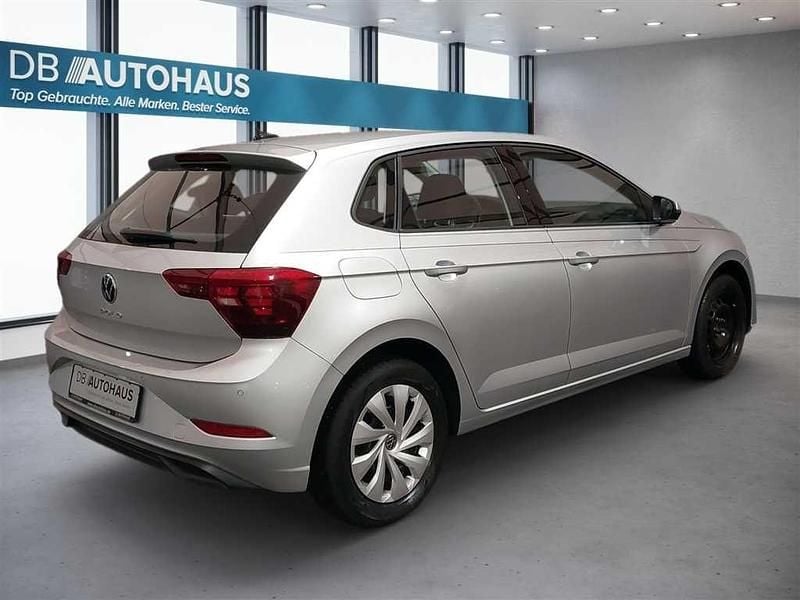 Gebraucht VW Polo Life 95 PS (69 kW) 2023 Silber Kleinwagen
