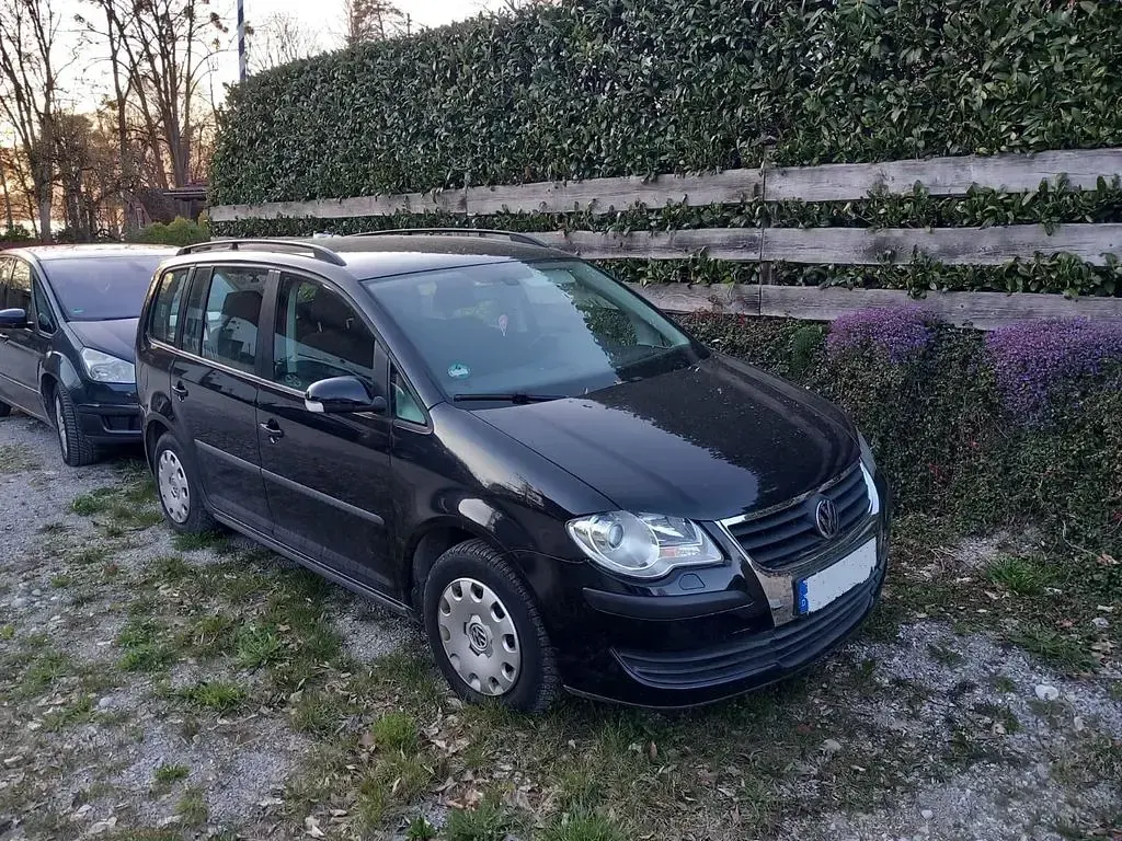 Gebraucht VW Touran Conceptline 105 PS (77 kW) 2008 Schwarz Van / Kleinbus