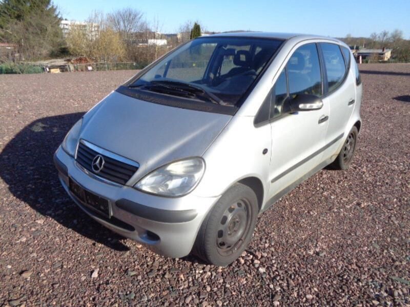 Silber Gebraucht 2004 Mercedes A140 Limousine | 1.299 € - Bild 1/4