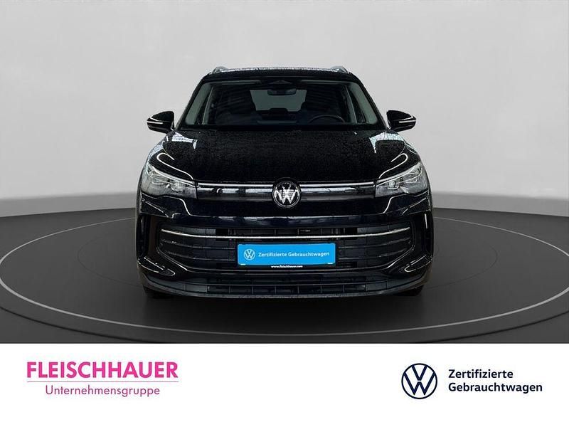 Gebraucht VW Tiguan 131 PS (96 kW) 2024 Schwarz SUV