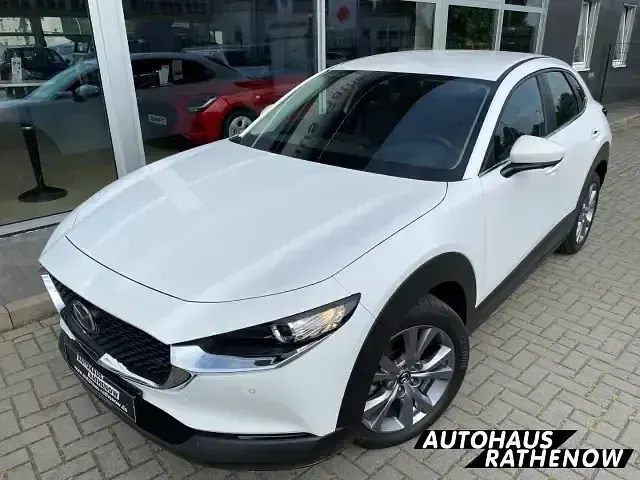 Używany Mazda CX-30 Selection 179 KM (131 kW) 2023 Biały SUV
