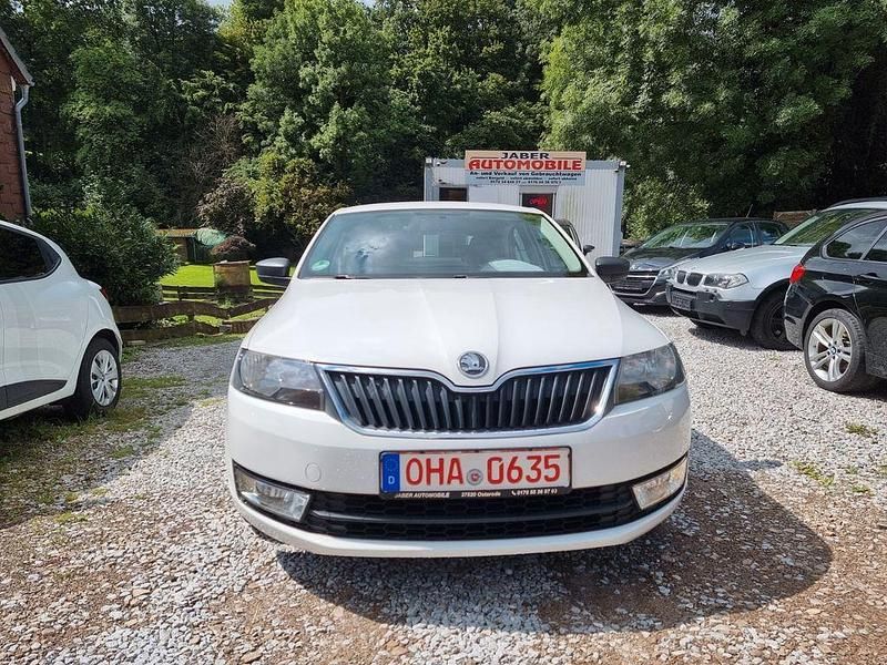 Usata Skoda Rapid Active 86 CV (63 kW) 2013 Bianco Utilitaria