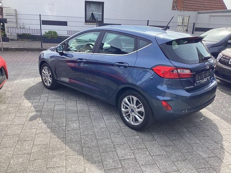 Gebraucht Ford Fiesta Titanium 125 PS (91 kW) 2022 Blau Kleinwagen