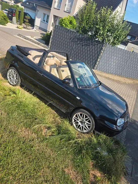 Gebraucht VW Golf Highline 116 PS (85 kW) 2001 Schwarz Cabrio