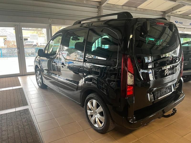 Gebraucht Citroën Berlingo 110 PS (80 kW) 2018 Schwarz Van / Kleinbus