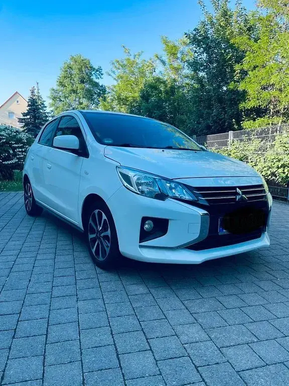 Gebraucht Mitsubishi Space Star Select+ 71 PS (52 kW) 2023 Weiß Kleinwagen