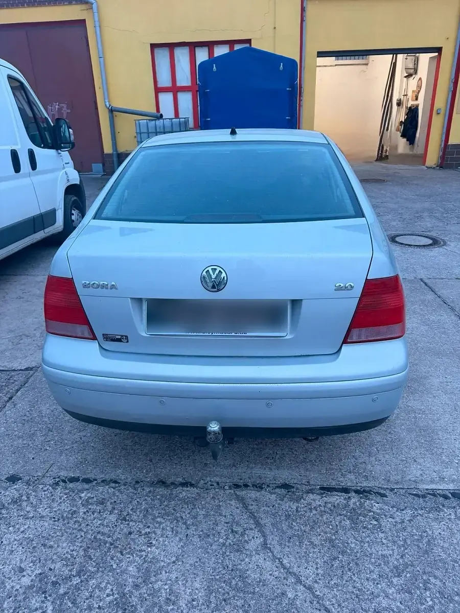 Gebraucht VW Bora 115 PS (84 kW) 1999 Silber Limousine