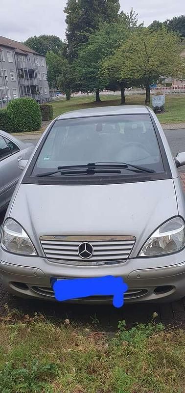 Silber Gebraucht 2004 Mercedes A140 Elegance Limousine | 2.500 € (Fairer Preis) - Bild 1/4
