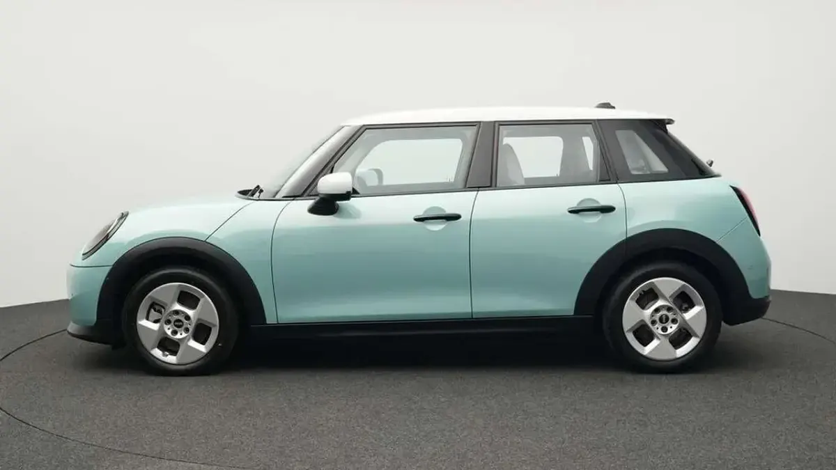 Gebraucht Mini Cooper Classic 156 PS (114 kW) 2024 Grün Kleinwagen