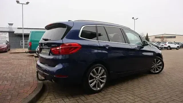 Gebraucht BMW 220 Gran Tourer Luxury Line 190 PS (139 kW) 2015 Blau Van / Kleinbus
