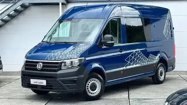 Gebraucht VW Crafter 140 PS (102 kW) 2022 Deep ocean blue Van