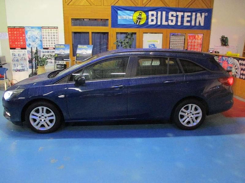 Gebraucht Opel Astra Elegance 110 PS (80 kW) 2022 Blau Kombi