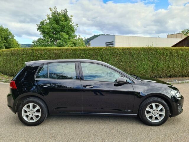 Gebraucht VW Golf VII 110 PS (80 kW) 2014 Schwarz Limousine